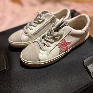 Vintage Havana White and Pink Star Sneakers